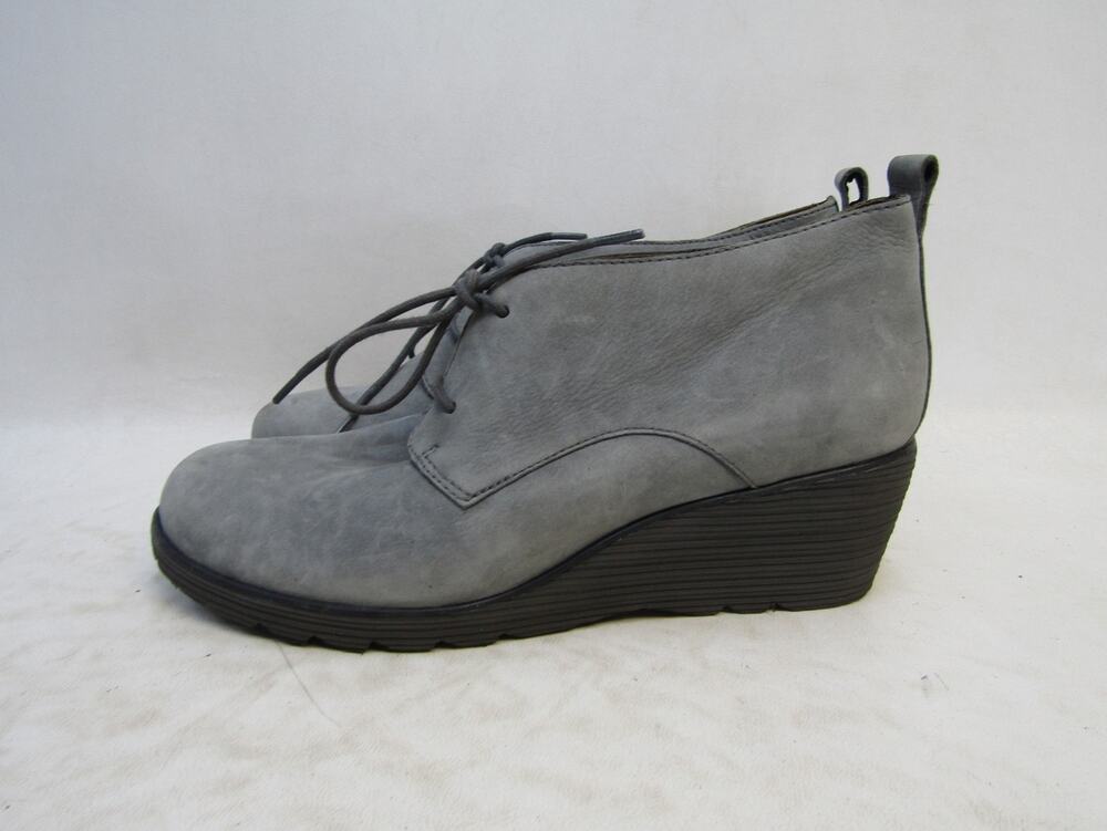 Dansko Womens Size 40 EUR Gray Suede Lace Up Ankle Fashion Boots Bootie